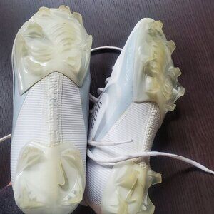 NIKE Vapor Edge Football Cleats M7